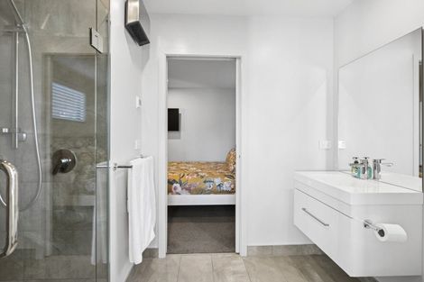 Photo of property in 9 Mount Creighton Crescent, Wanaka, 9305