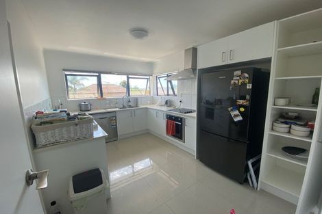 Photo of property in 4 Priestley Drive, Bucklands Beach, Auckland, 2014