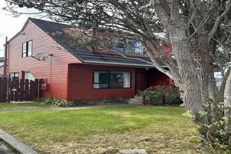 Photo of property in 10 Rangitane Street, Maupuia, Wellington, 6022