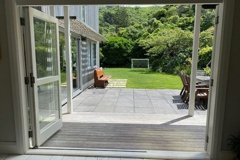 Photo of property in 48 Derwent Street, Island Bay, Wellington, 6023