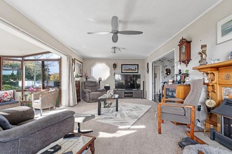 Photo of property in 104 Princess Street, Waitara, 4383