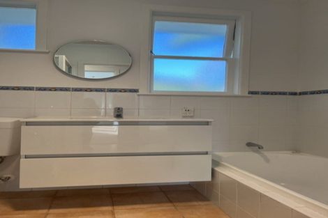 Photo of property in 10a Roseberry Avenue, Birkenhead, Auckland, 0626