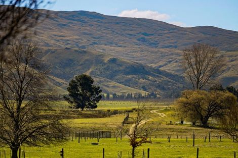 Photo of property in 2915 Tarras-cromwell Road, Tarras, Cromwell, 9383