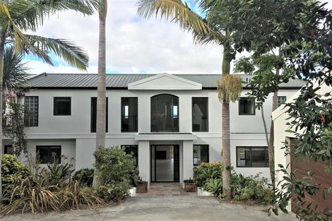 Photo of property in 7 Chatham Avenue, Paremoremo, Auckland, 0632