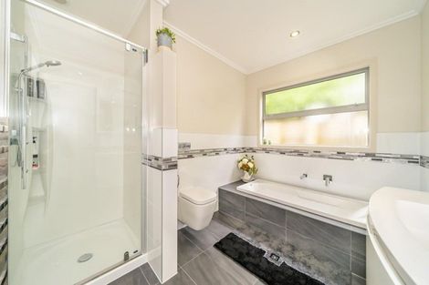 Photo of property in 65 Plateau Road, Te Marua, Upper Hutt, 5018