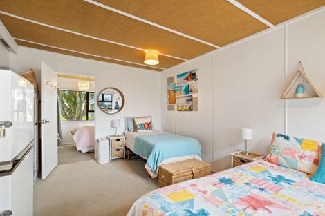 Photo of property in 215 Cook Drive, Whitianga, 3510