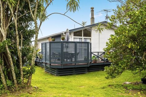 Photo of property in 4 Glen Norman Avenue, Henderson, Auckland, 0610