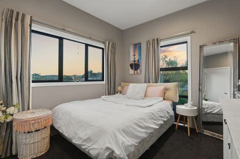 Photo of property in 10 Ellesmere Close, Pyes Pa, Tauranga, 3112