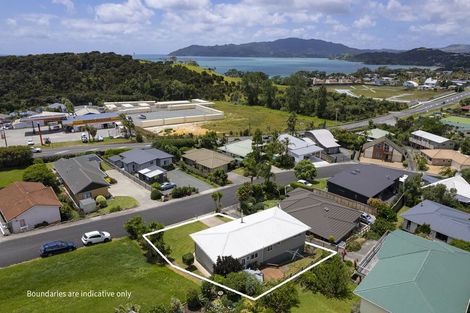 Photo of property in 1 Pohutukawa Drive, Cable Bay, 0420