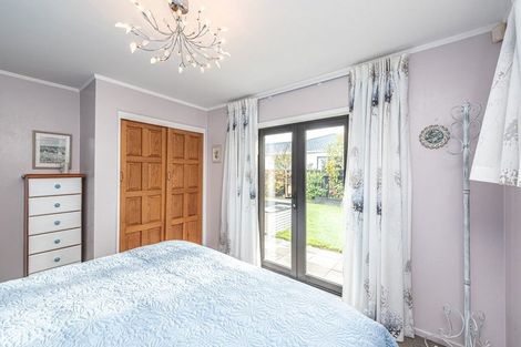 Photo of property in 3 Warwick Place, Springvale, Whanganui, 4501