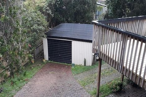 Photo of property in 14 Palmetto Place, Goodwood Heights, Auckland, 2105