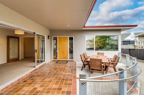 Photo of property in 9 Randall Place, Hospital Hill, Napier, 4110