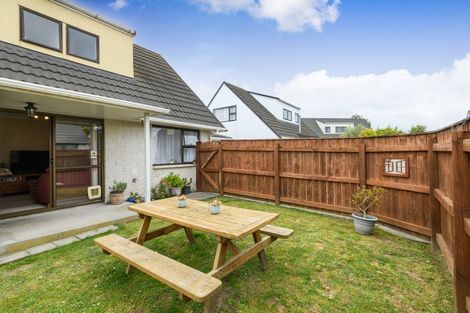 Photo of property in 9 Charisma Court, Kelvin Grove, Palmerston North, 4414
