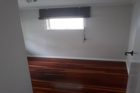 Photo of property in 52 Exmouth Road, Northcote, Auckland, 0627