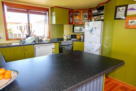 Photo of property in 16a Chambers Street, Kakanui, Oamaru, 9495