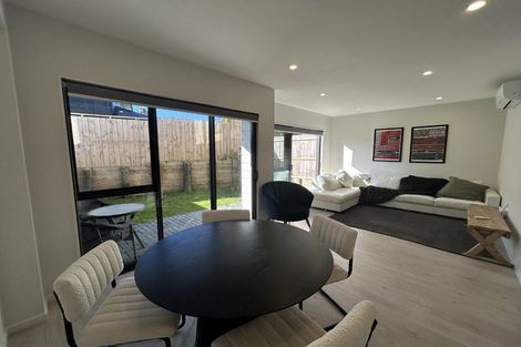 Photo of property in 6/39 Renata Crescent, Te Atatu Peninsula, Auckland, 0610