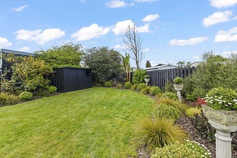 Photo of property in 9 Meads Place, Bulls, 4818