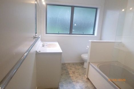 Photo of property in 33 Oreil Avenue, West Harbour, Auckland, 0618