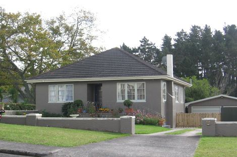Photo of property in 3/38 Eastglen Road, Glen Eden, Auckland, 0602