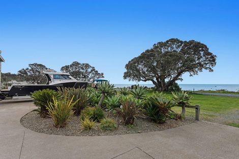Photo of property in 21 Orete Point Road, Waihau Bay, Te Kaha, 3199