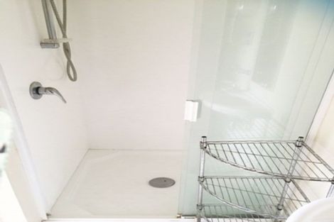 Photo of property in Greenwich Apartments, 42/3 Burton Street, Grafton, Auckland, 1010