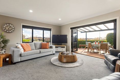 Photo of property in 2 Brancaster Place, Cambridge, 3434
