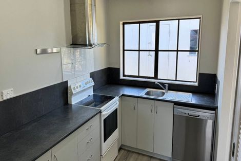 Photo of property in 56 Gray Avenue, Paraparaumu Beach, Paraparaumu, 5032