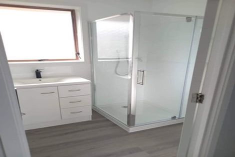 Photo of property in 2/26 Fitzwater Place, Henderson, Auckland, 0612