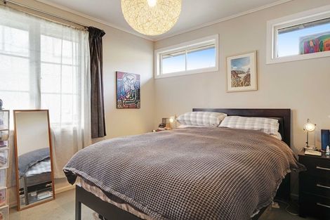 Photo of property in 1a Glenford Lane, Te Atatu Peninsula, Auckland, 0610