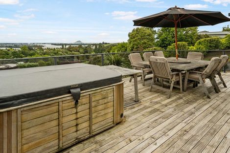 Photo of property in 14 Estates Terrace, Welcome Bay, Tauranga, 3175