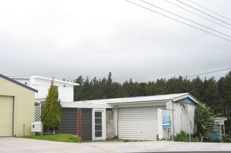 Photo of property in 11 Linda Street, Oakura, 4314