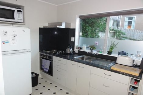 Photo of property in 4/84 Rintoul Street, Newtown, Wellington, 6021