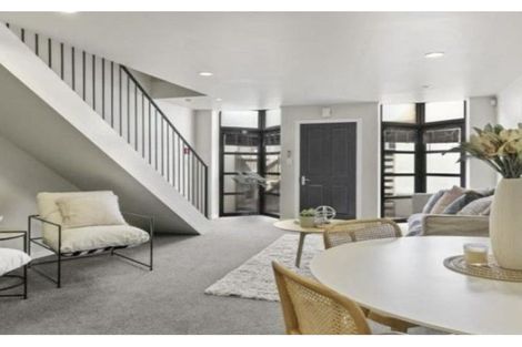 Photo of property in Mendosa Terraces Apartments, 14/9 Ebor Street, Te Aro, Wellington, 6011