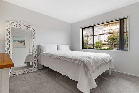 Photo of property in 9 Fleetwood Drive, Henderson, Auckland, 0612