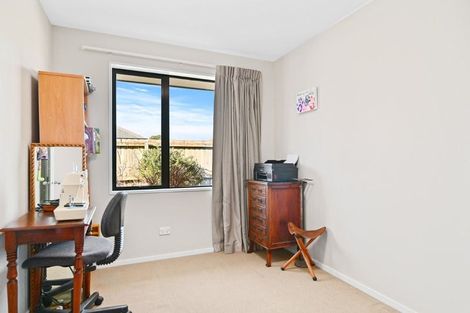 Photo of property in 17 Hampstead Close, Rangiora, 7400
