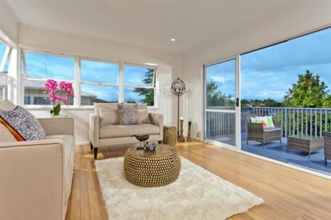 Photo of property in 1/93 Target Road, Totara Vale, Auckland, 0629
