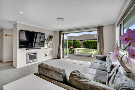 Photo of property in 7 Rawiri Drive, Bell Block, New Plymouth, 4312