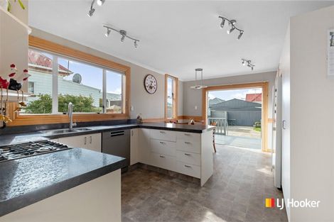 Photo of property in 47 Queens Drive, Saint Kilda, Dunedin, 9012