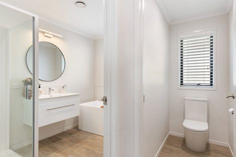 Photo of property in 8 Manakohi Street, Spotswood, New Plymouth, 4310