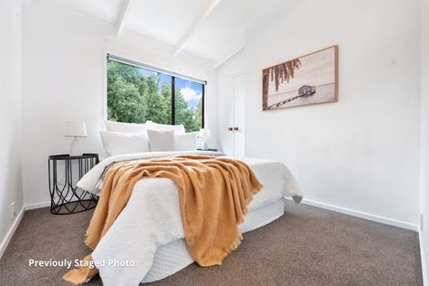 Photo of property in 2/104 Ocean View Road, Northcote, Auckland, 0627