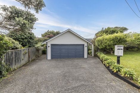 Photo of property in 9 Mascot Street, Tawa, Wellington, 5028