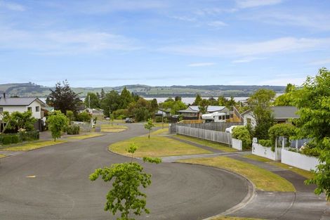 Photo of property in 12 Ward Place, Richmond Heights, Taupo, 3330