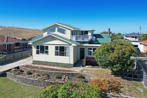 Photo of property in 65 Tamar Street, South Hill, Oamaru, 9400