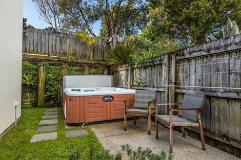 Photo of property in 2/67 Donald Street, Stanmore Bay, Whangaparaoa, 0932