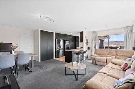 Photo of property in 4 Wesleydale Place, Papakura, 2110