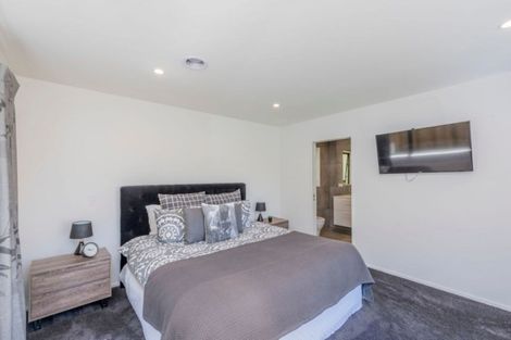 Photo of property in 40 San Priamo Place, Paraparaumu Beach, Paraparaumu, 5032