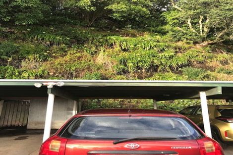 Photo of property in 4/2b Queensway, Three Kings, Auckland, 1024