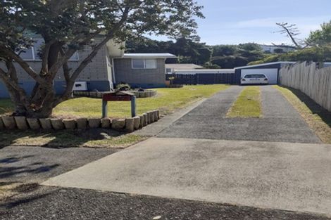 Photo of property in 27 Vancouver Place, Marfell, New Plymouth, 4310