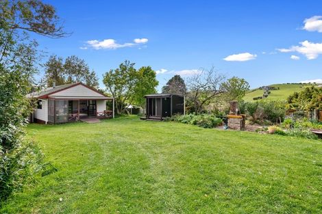 Photo of property in 27 Waikite Road, Welcome Bay, Tauranga, 3112