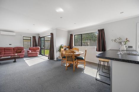 Photo of property in 86 King Street, Taradale, Napier, 4112